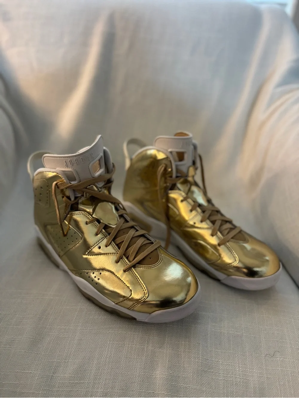Air Jordan 6 – “Pinnacle Gold”